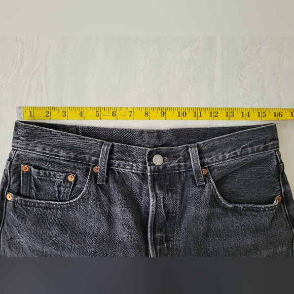 RARE LEVIS blank tab jeans with button fly and frayed hem - Picture 8 of 11